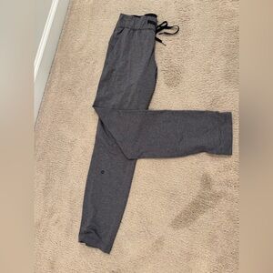 Lululemon straight leg drawstring pants with pockets